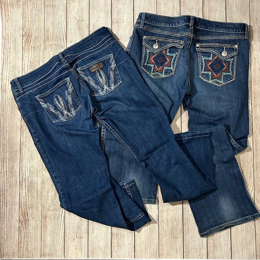 Women's Wrangler Jeans 2 pair